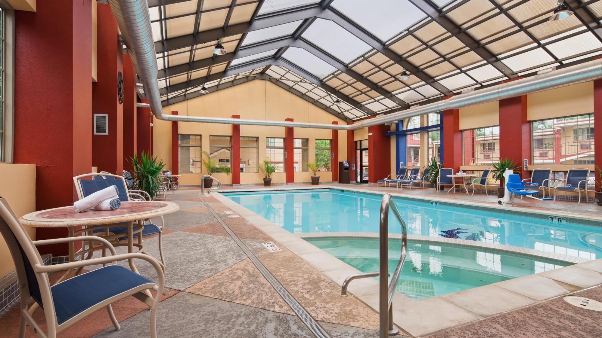 Best Western University Inn Fort Collins Eksteriør billede