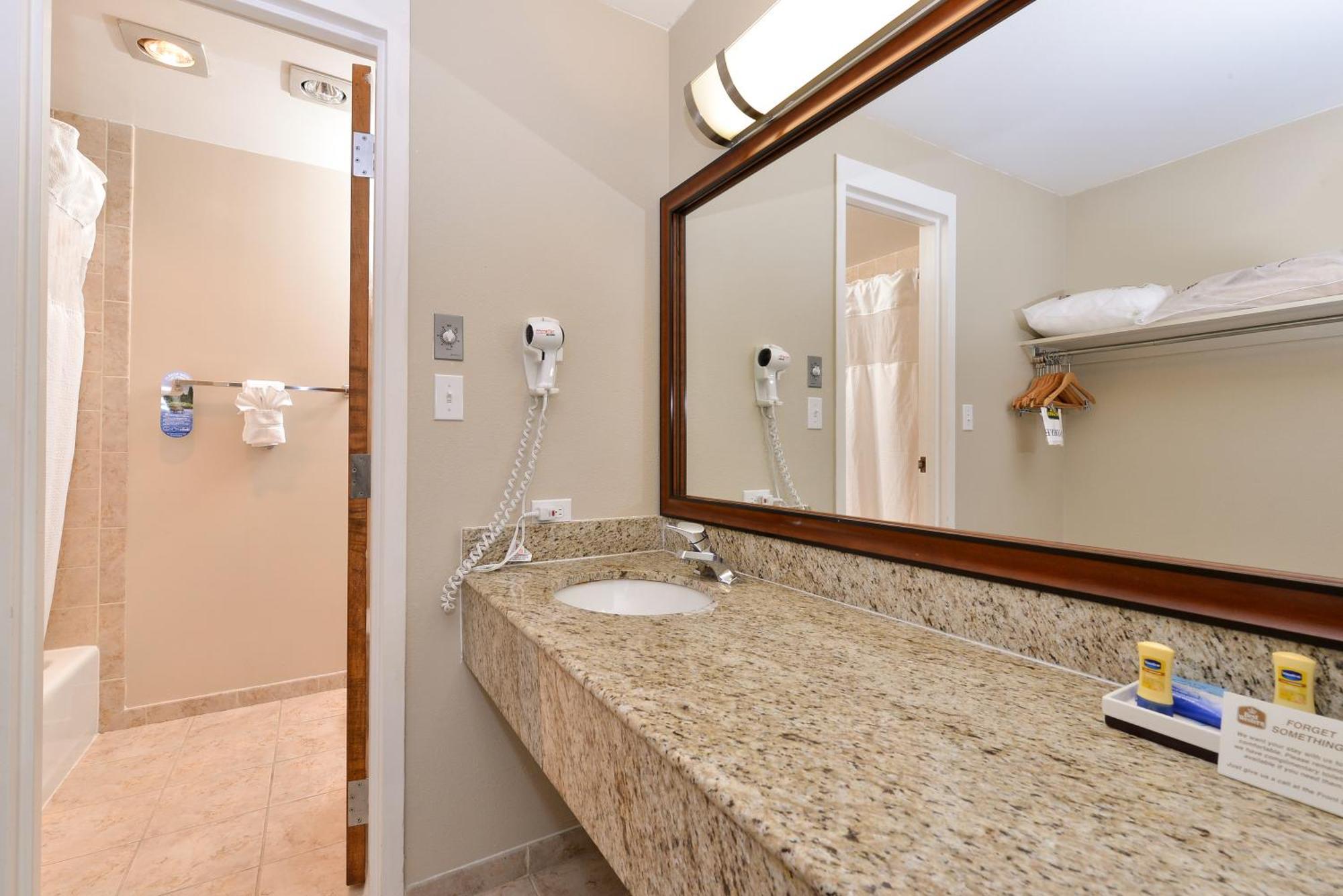 Best Western University Inn Fort Collins Eksteriør billede