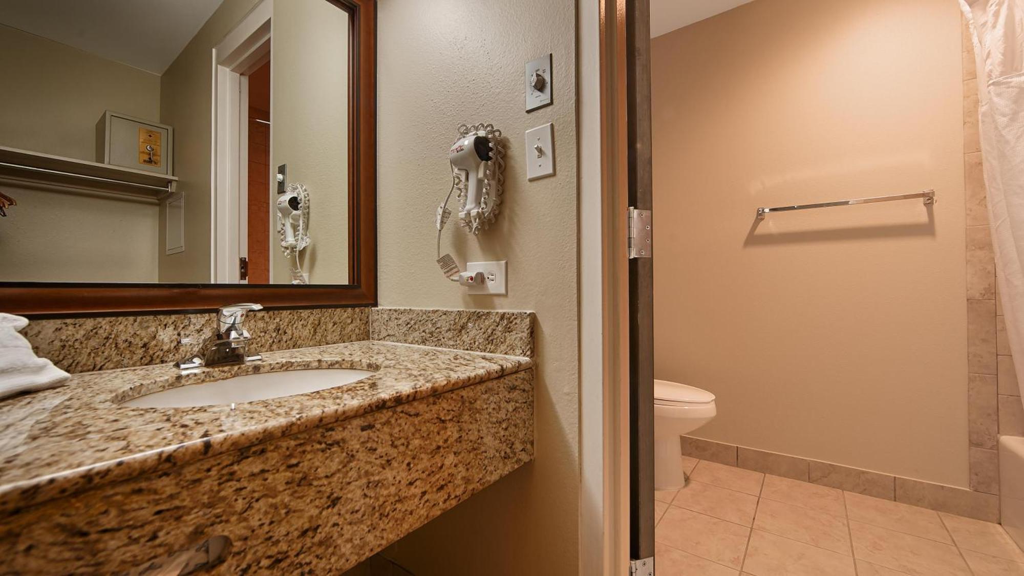 Best Western University Inn Fort Collins Eksteriør billede